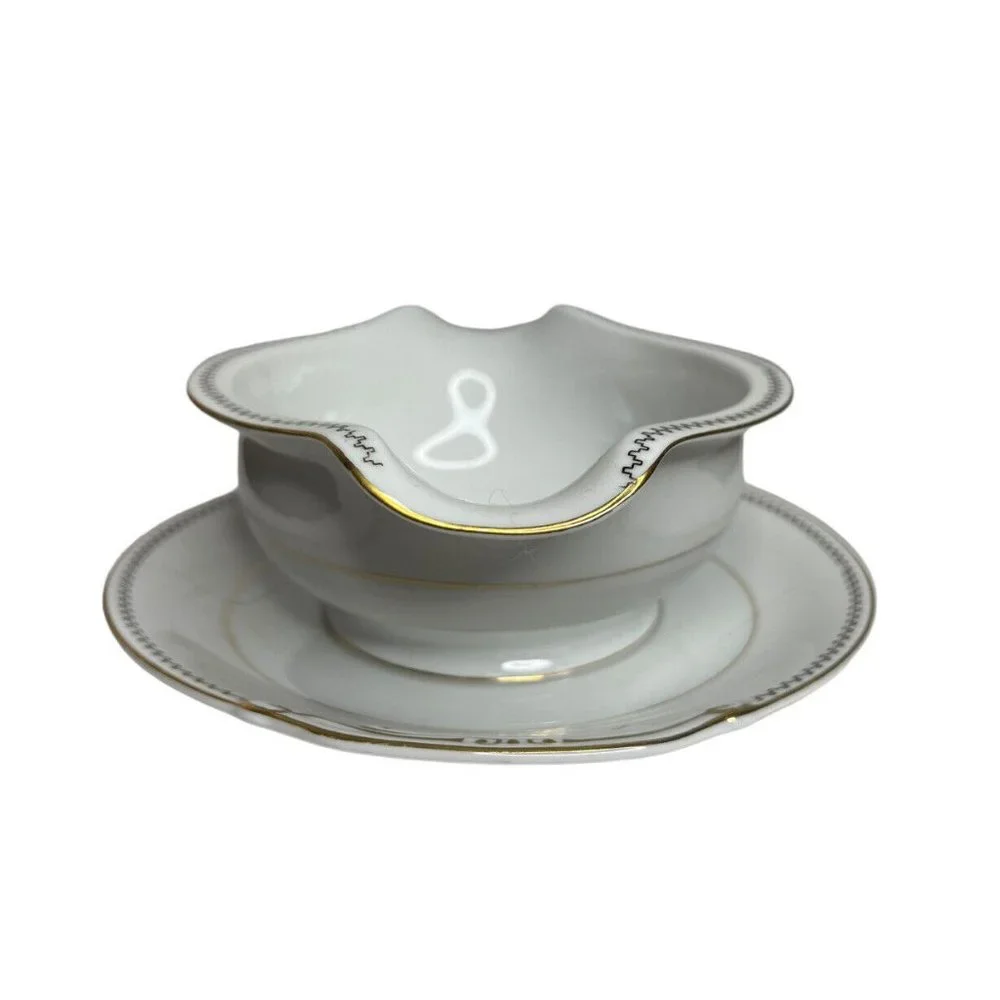 Late In Autumn Gravy Boat Attached Plate By Fine‎ China Of Japan Gold Gild Trim